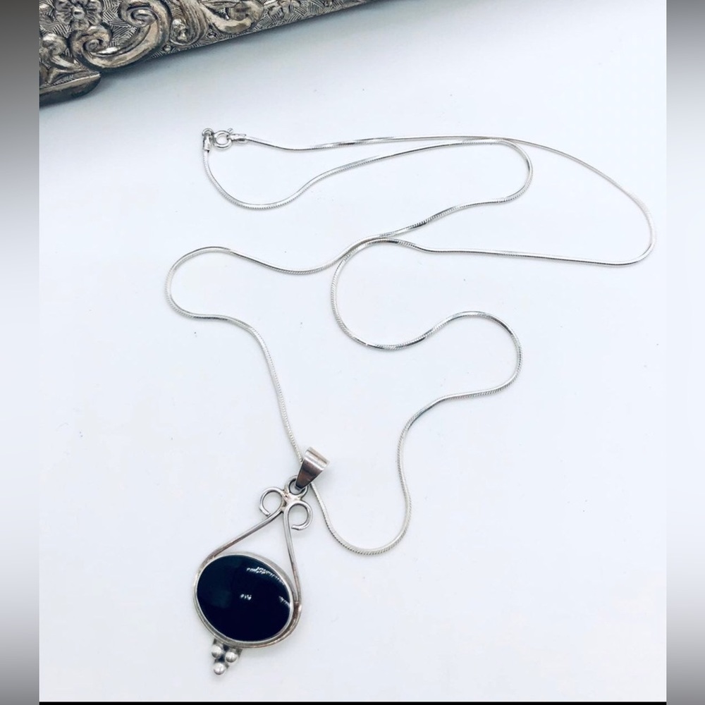 Vintage Mexico 925 silver black Onyx pendant necklace